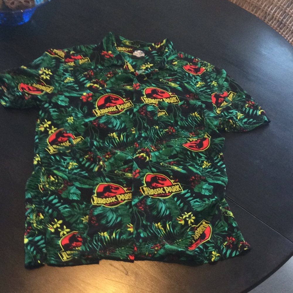 Jurassic Park SS shirt